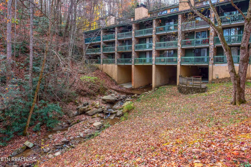 Photo of 1435 Wiley Oakley Drive #APT 155, Gatlinburg, TN 37738 (MLS # 1356390)