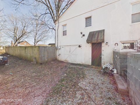 Tiny photo for 109 S Kilgore Street, Athens, TN 37303 (MLS # 1327794)