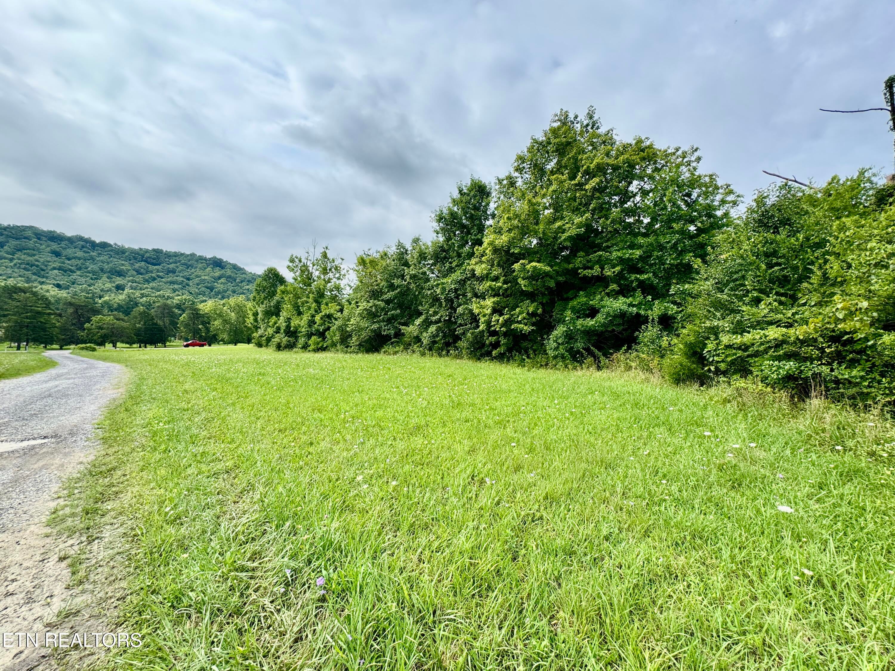 1717 W Raccoon Valley Drive
