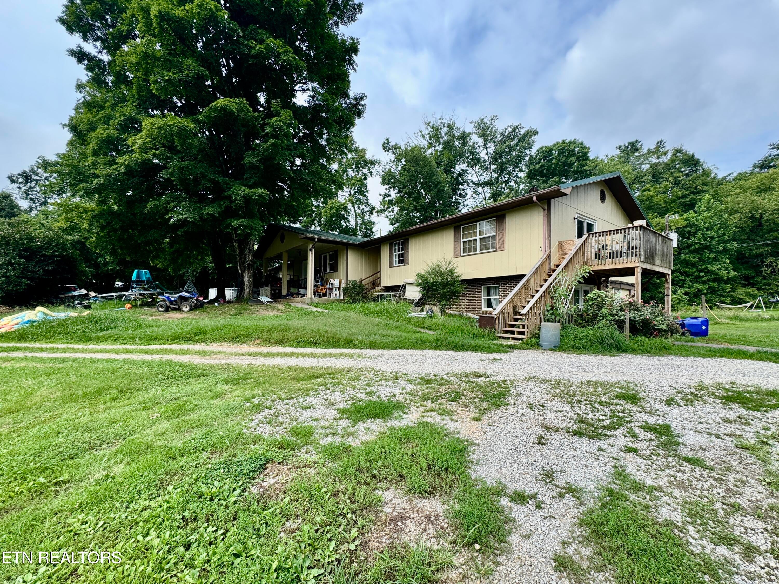 1717 W Raccoon Valley Drive