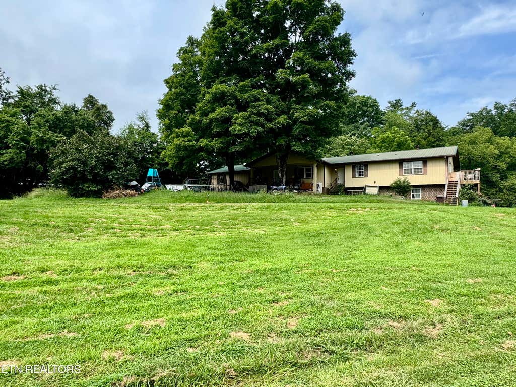 Photo of 1717 W Raccoon Valley Drive, Heiskell, TN 37754 (MLS # 1349916)