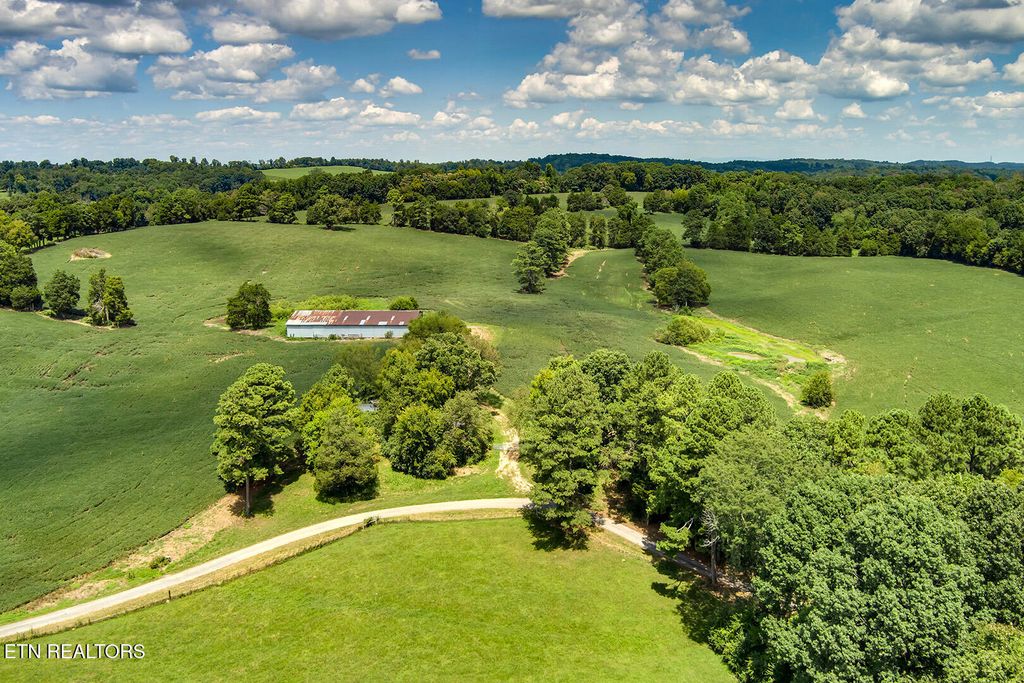 Photo of 275 County Road 323, Sweetwater, TN 37874 (MLS # 1292984)