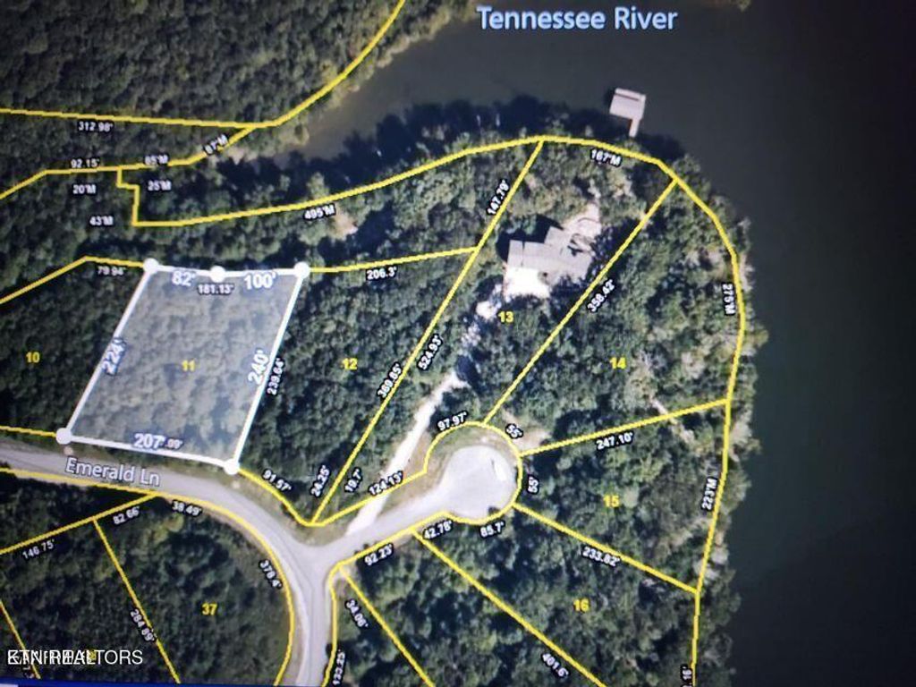 Photo of Emerald Pointe Circle, Rockwood, TN 37854 (MLS # 1299403)