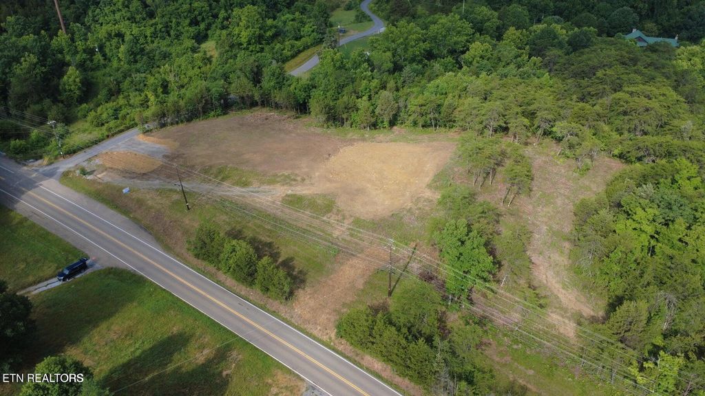 Photo of 610 Amanda Lane Ln, Kodak, TN 37764 (MLS # 1325678)