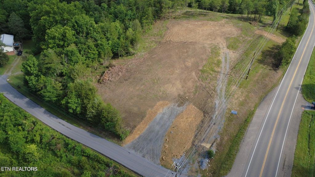 Photo of 610 Amanda Lane Ln, Kodak, TN 37764 (MLS # 1325678)