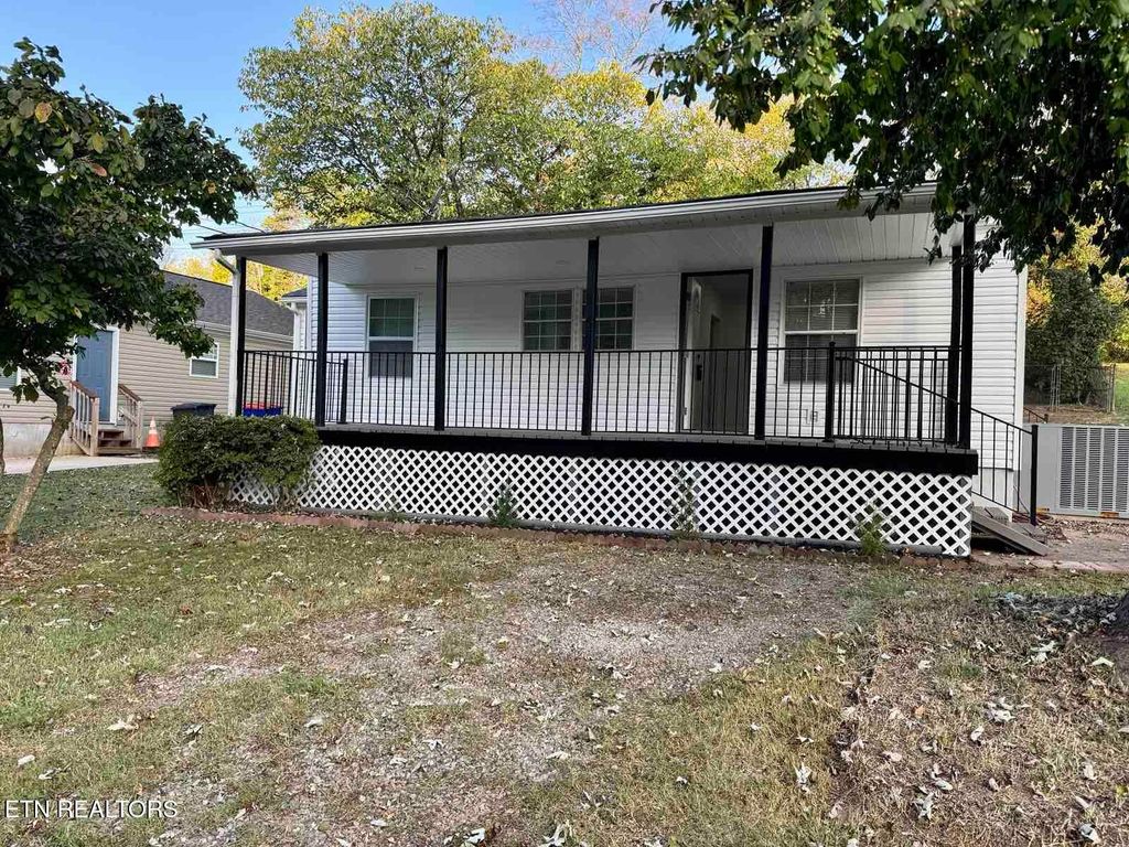 Photo of 2907 Tecoma Drive, Knoxville, TN 37917 (MLS # 1319298)