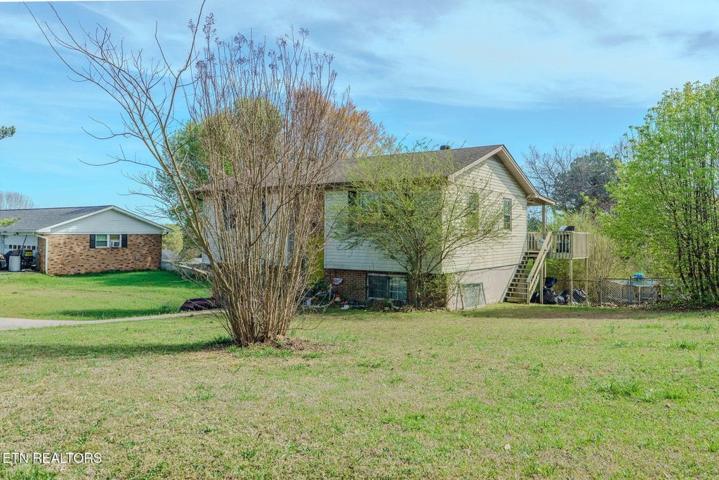 Photo of 209 Crawford St, Dayton, TN 37321 (MLS # 1332926)