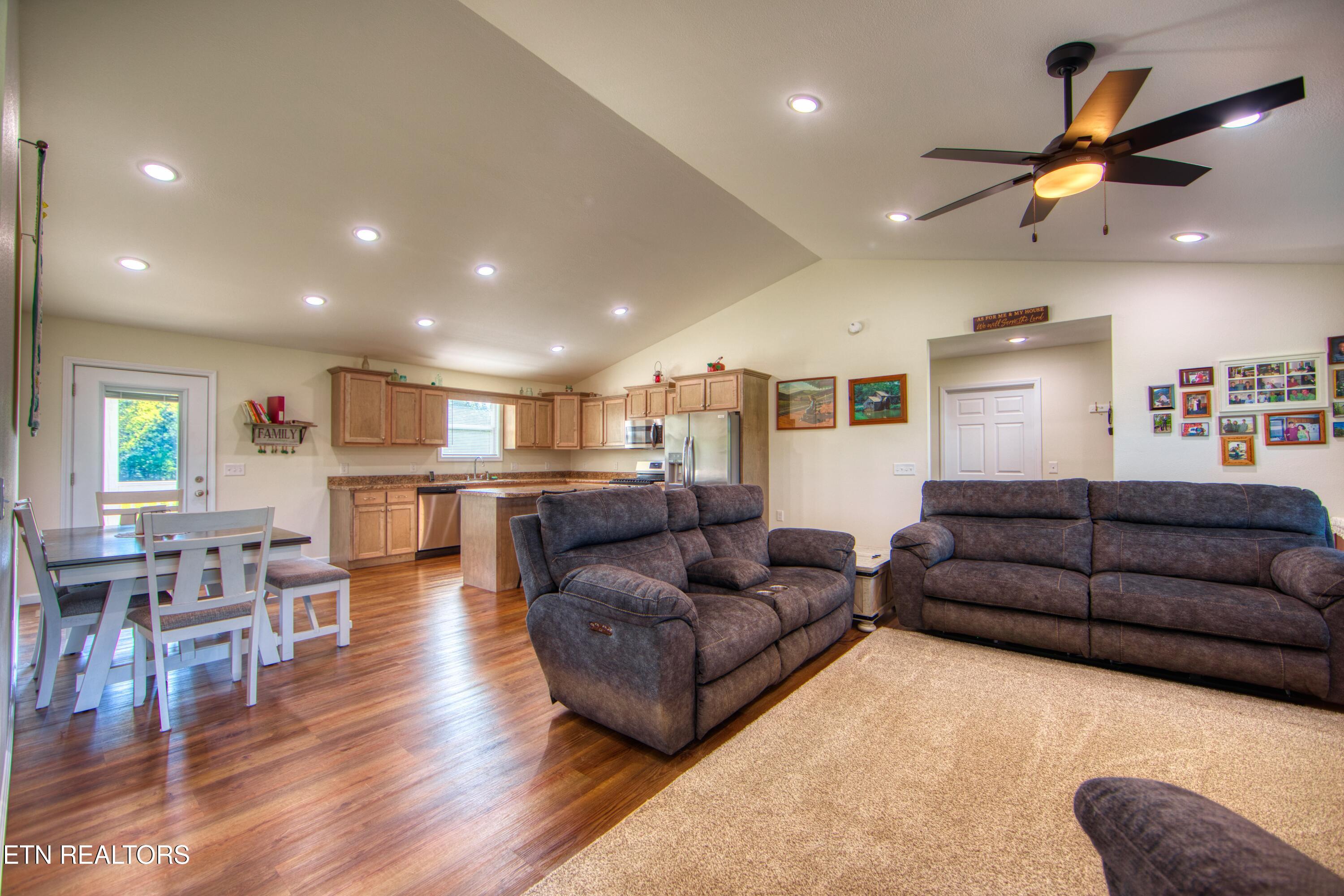 508 Stone Cliff Lane