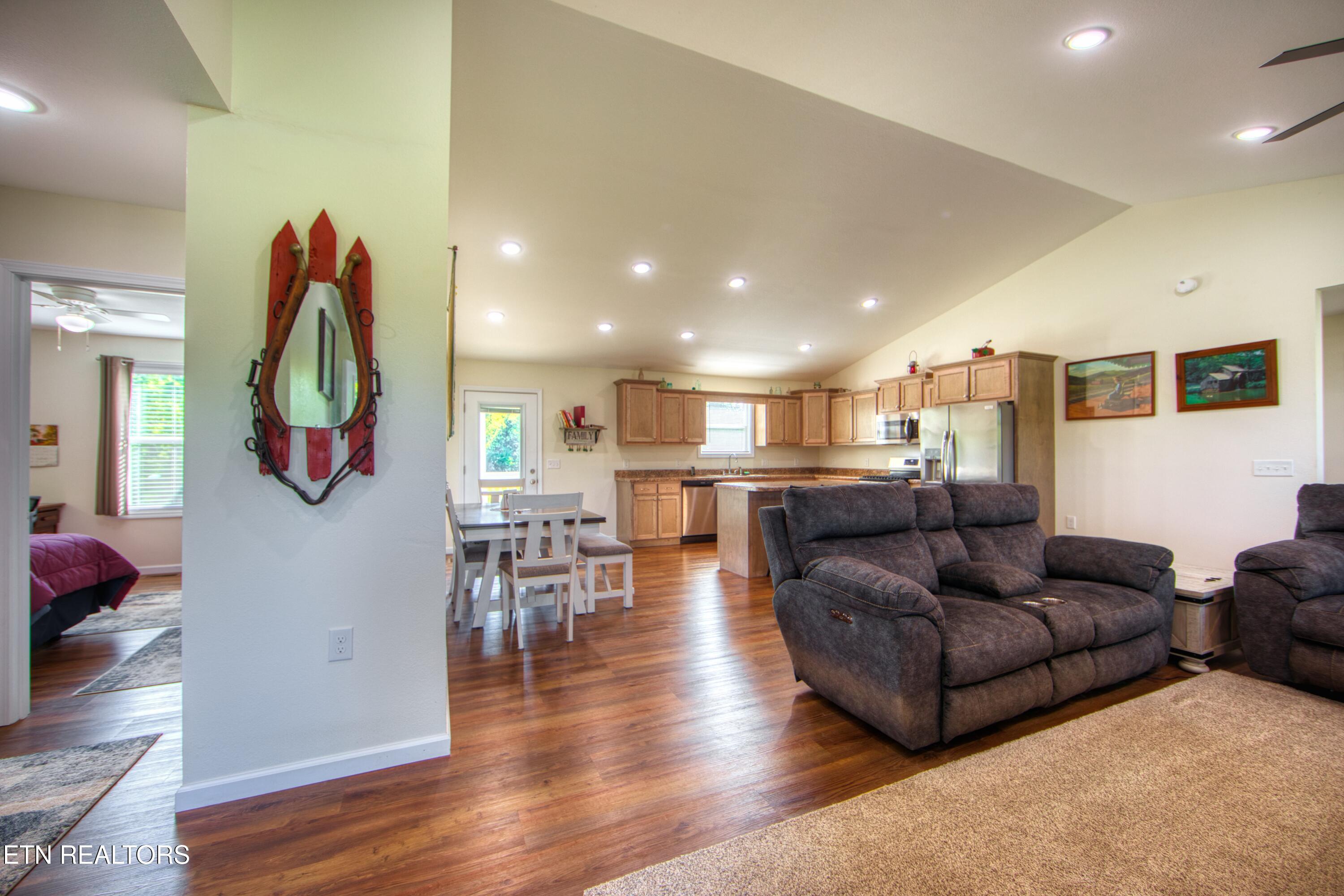 508 Stone Cliff Lane