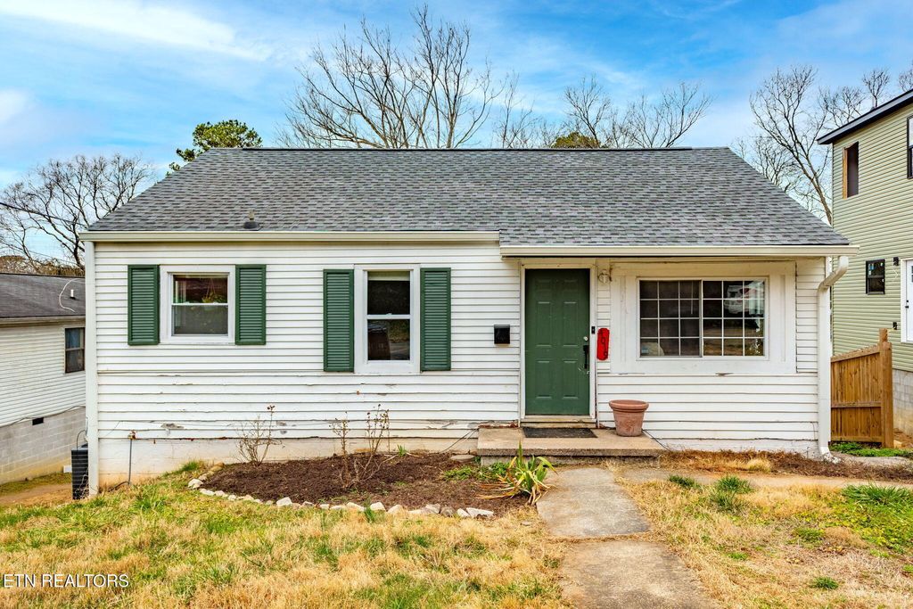 Photo of 4019 Lilac Ave Ave, Knoxville, TN 37914 (MLS # 1325815)