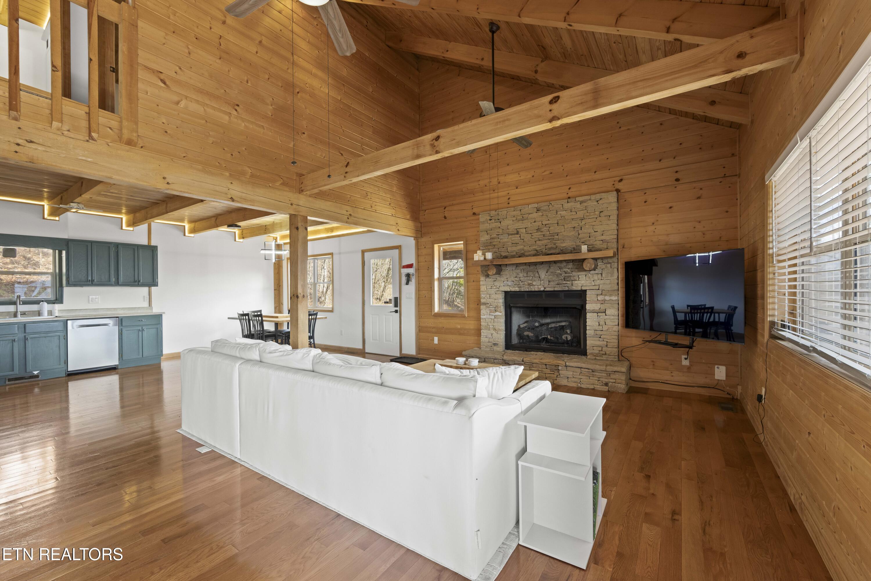 1015 Kizzy Patch Way