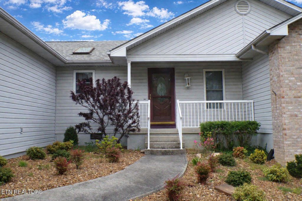 Photo of 161 Cromwell Lane, Crossville, TN 38558 (MLS # 1336828)