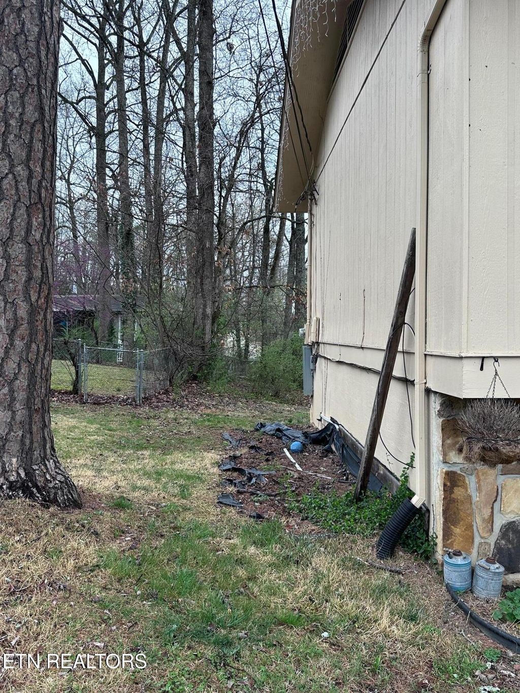 Photo of 6517 Rock Bridge Lane, Knoxville, TN 37921 (MLS # 1332736)