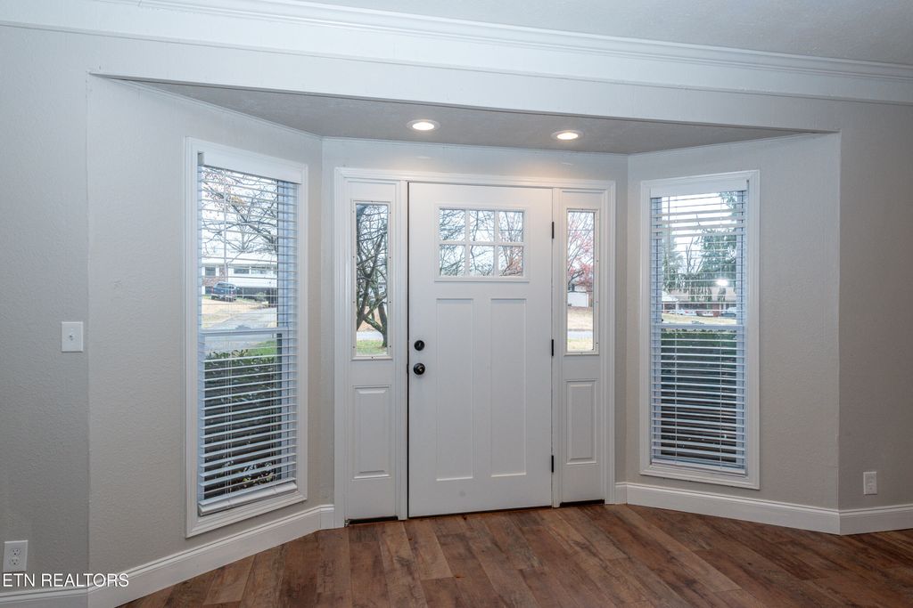 Photo of 4033 Kimsey St, Rockford, TN 37853 (MLS # 1285229)