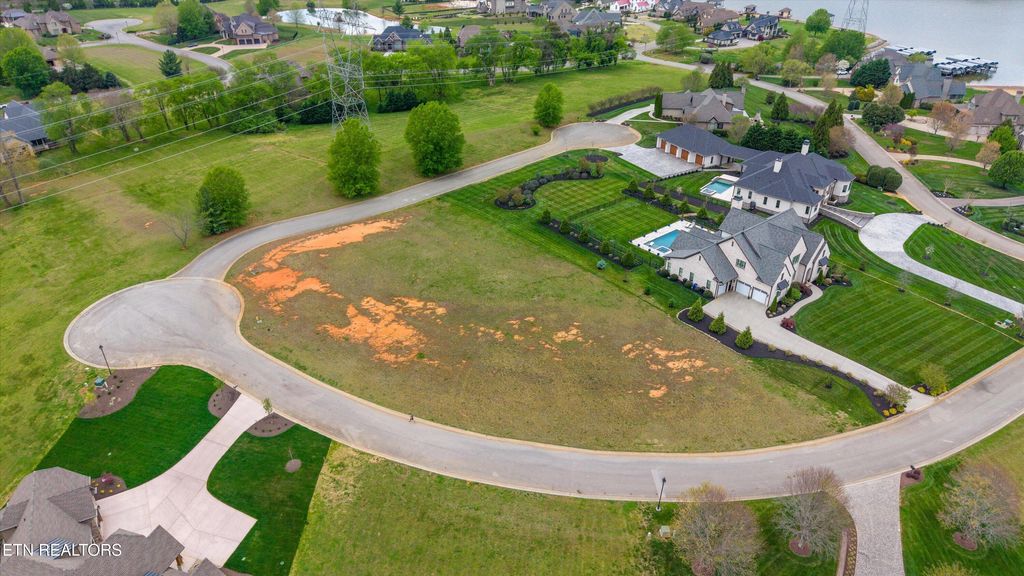 Photo of 220 Lake Forest Way, Louisville, TN 37777 (MLS # 1335943)