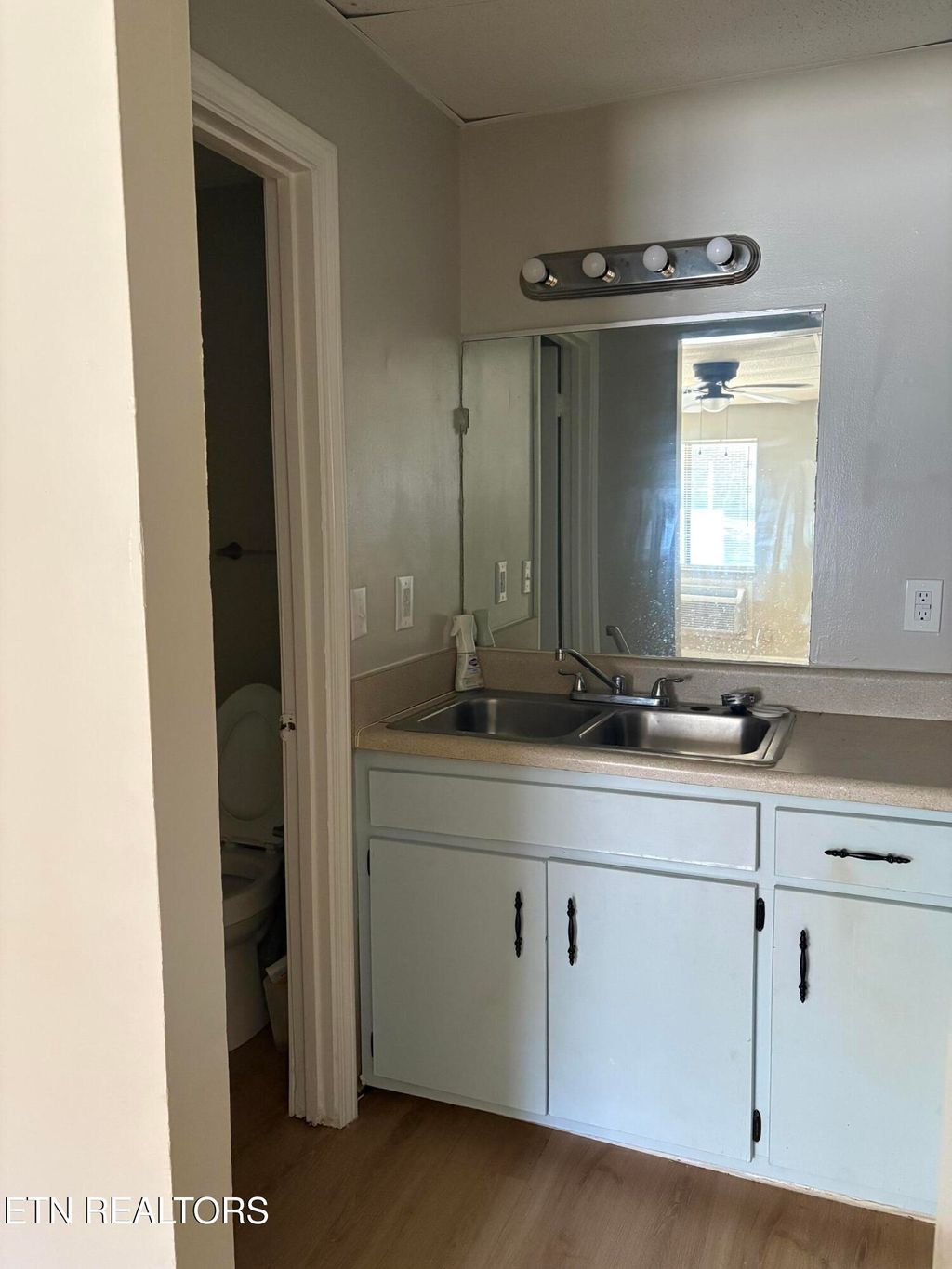 Photo of 215 E RACE St #12, Kingston, TN 37763 (MLS # 1292155)