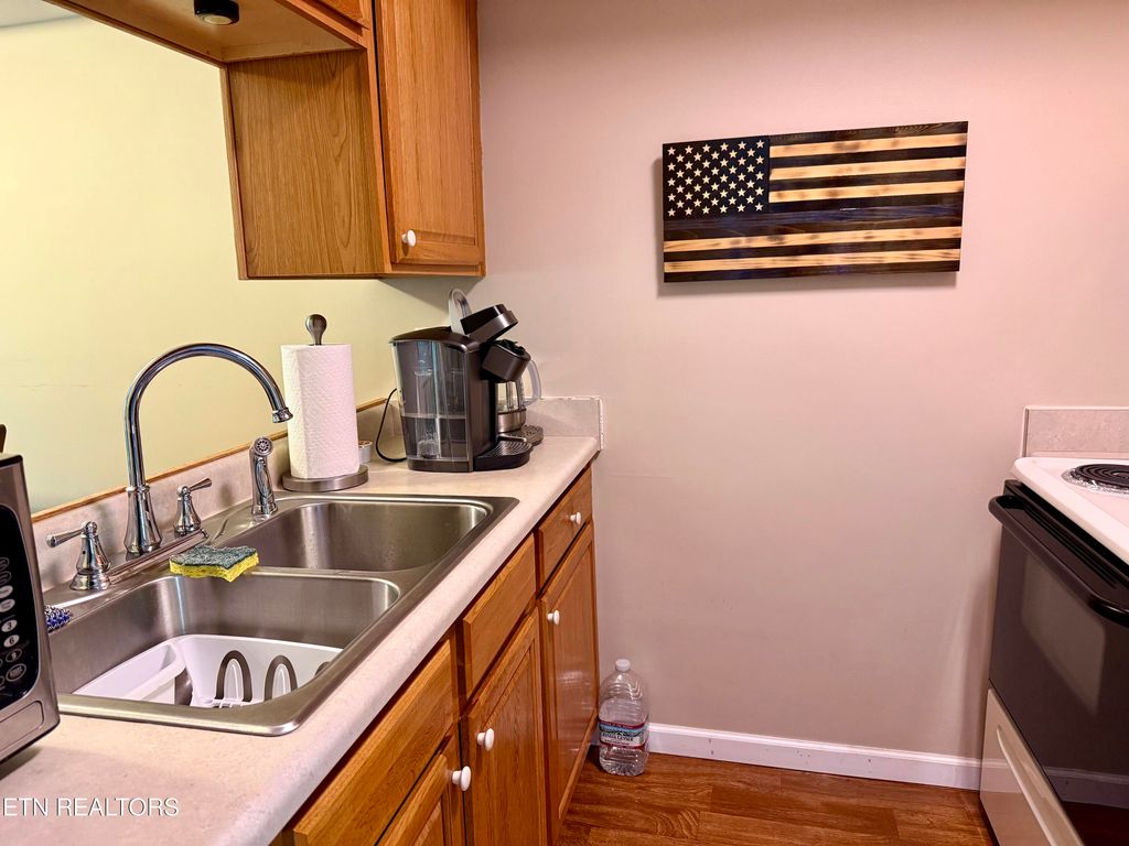 Photo of 22 Wilshire Heights Drive, Crossville, TN 38558 (MLS # 1302801)