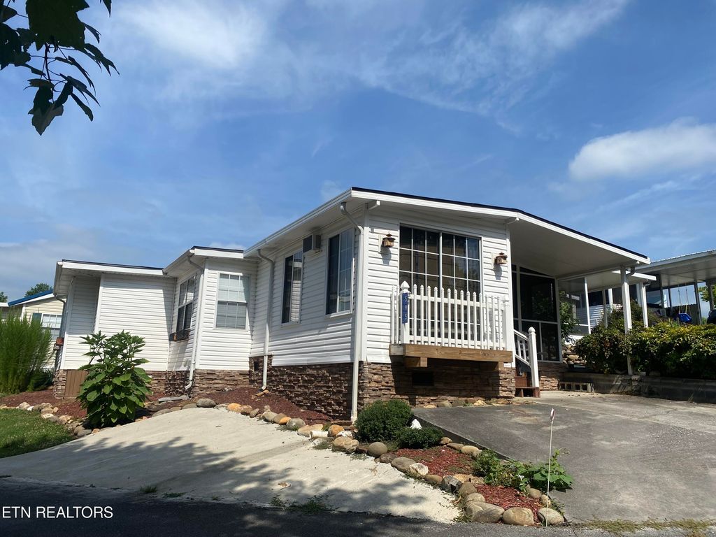 Photo of 595 Flamingo Circle, Townsend, TN 37882 (MLS # 1270413)