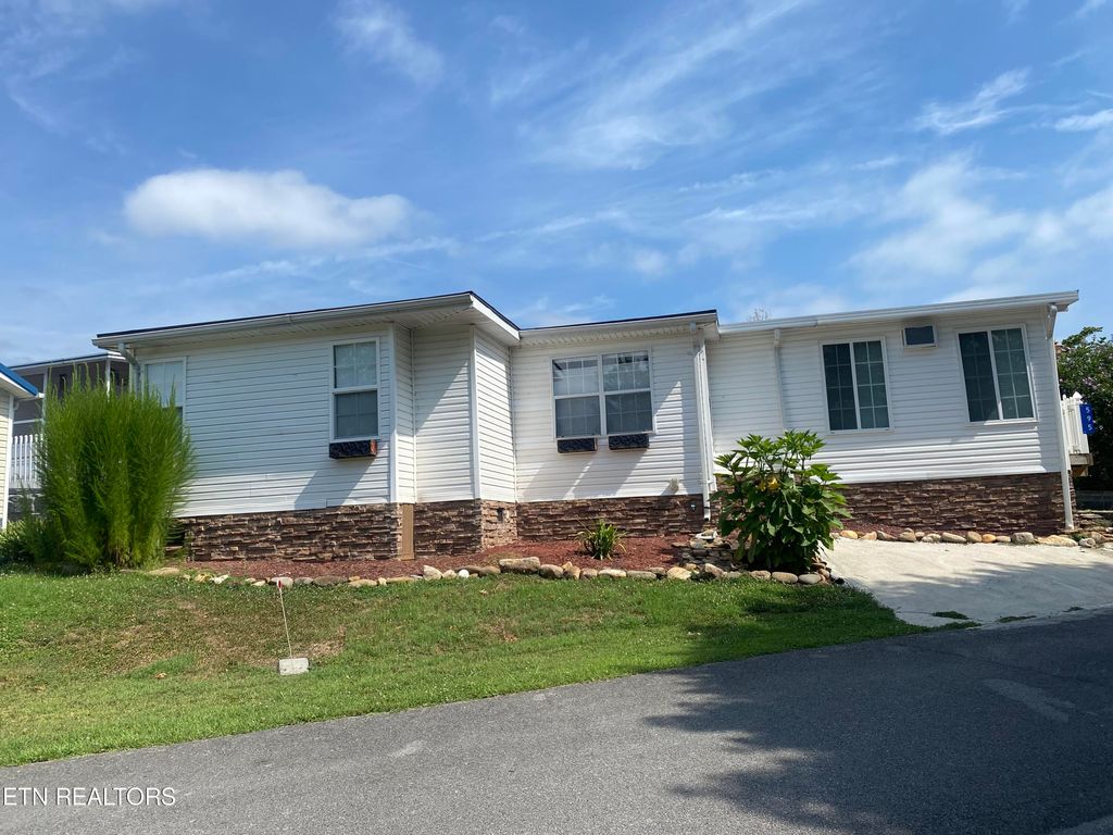 Photo of 595 Flamingo Circle, Townsend, TN 37882 (MLS # 1270413)