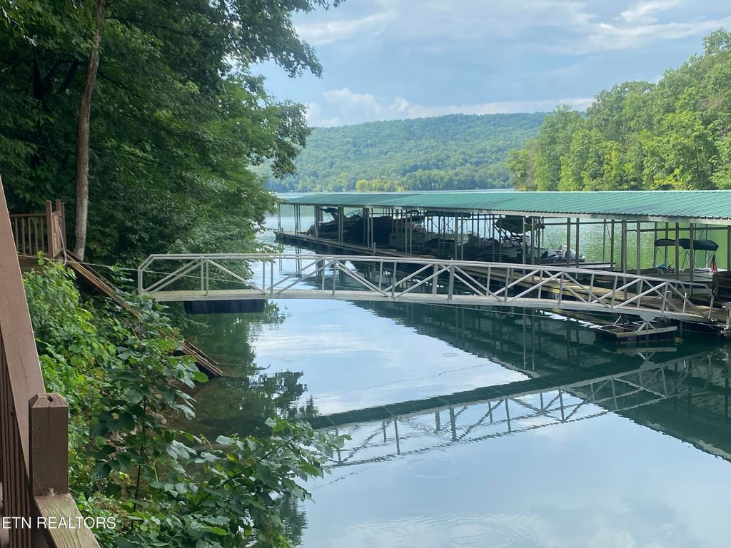 Photo of Eagle&#39;s Cove Parkway, Maynardville, TN 37807 (MLS # 1294190)