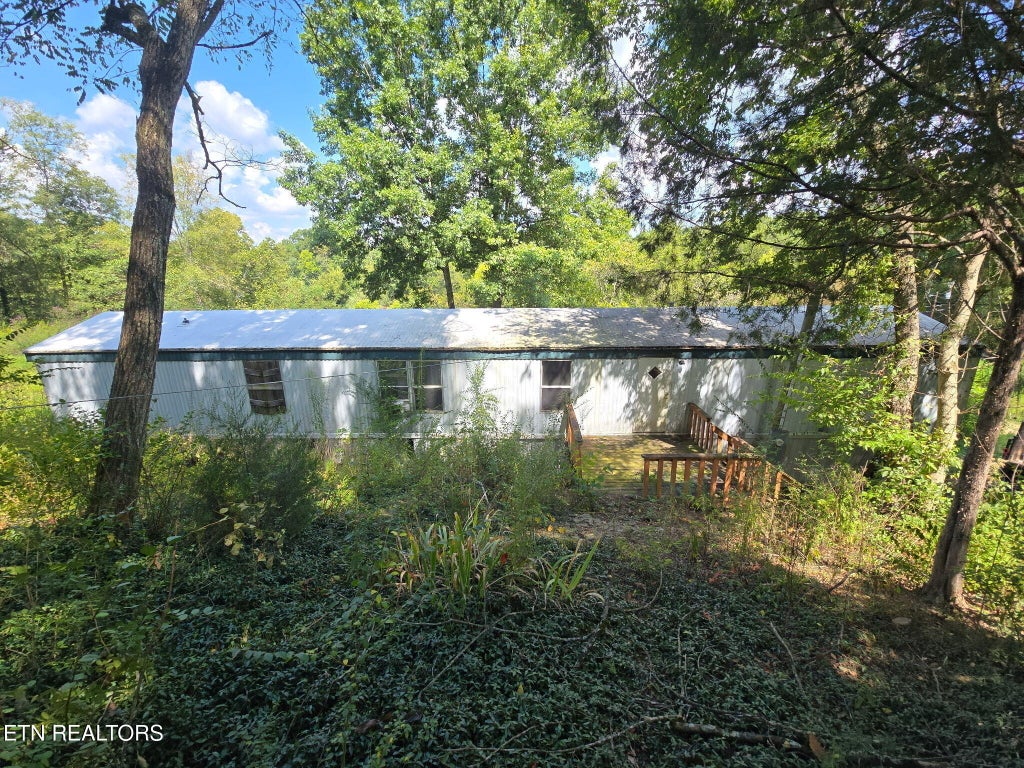 Photo of 524 N Farnum St, Friendsville, TN 37737 (MLS # 1354425)