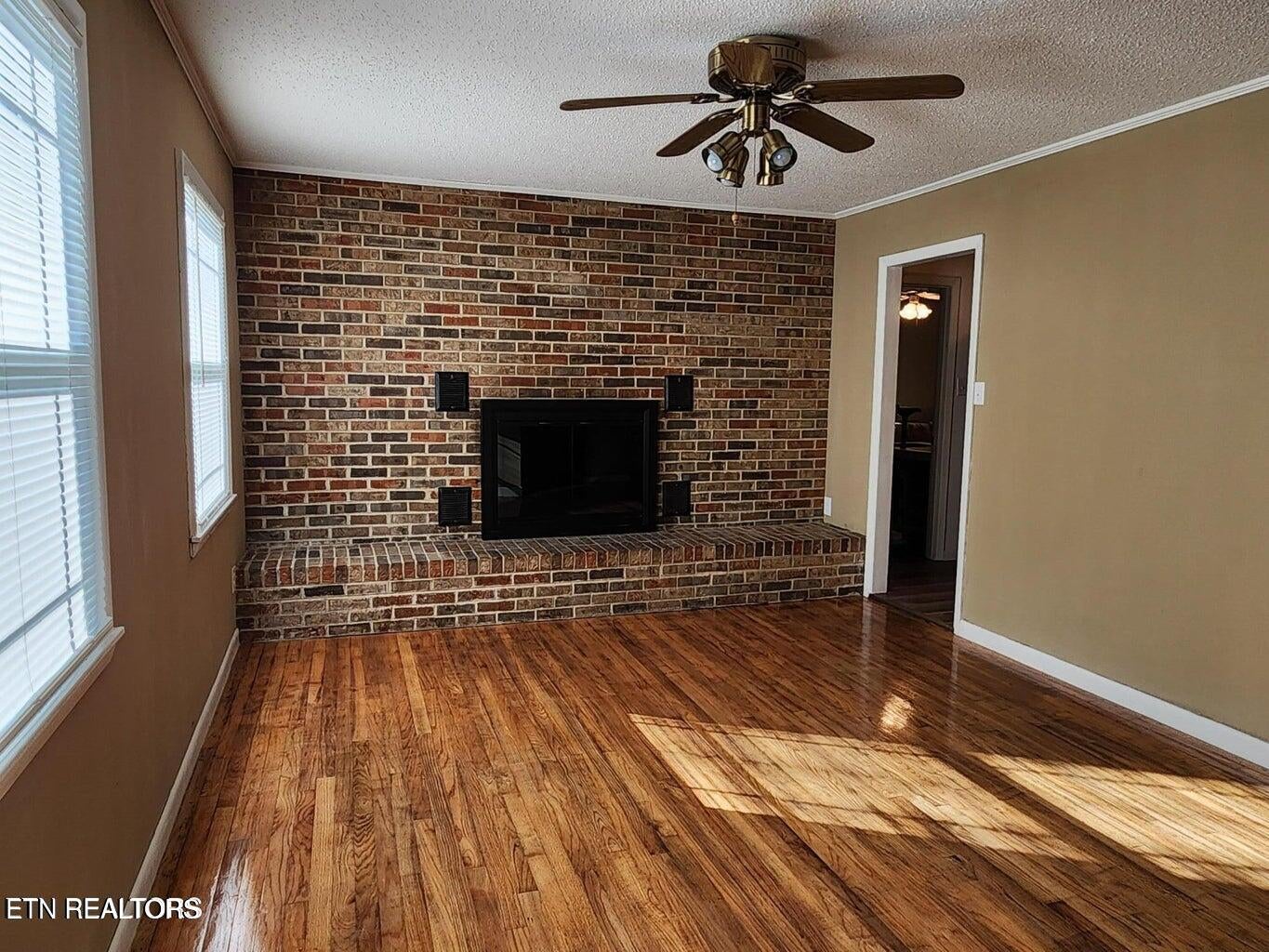 1506 Ridgeway Circle