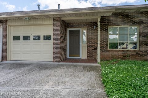 Photo of 218 S Magnolia St, Maryville, TN 37803 (MLS # 1338433)