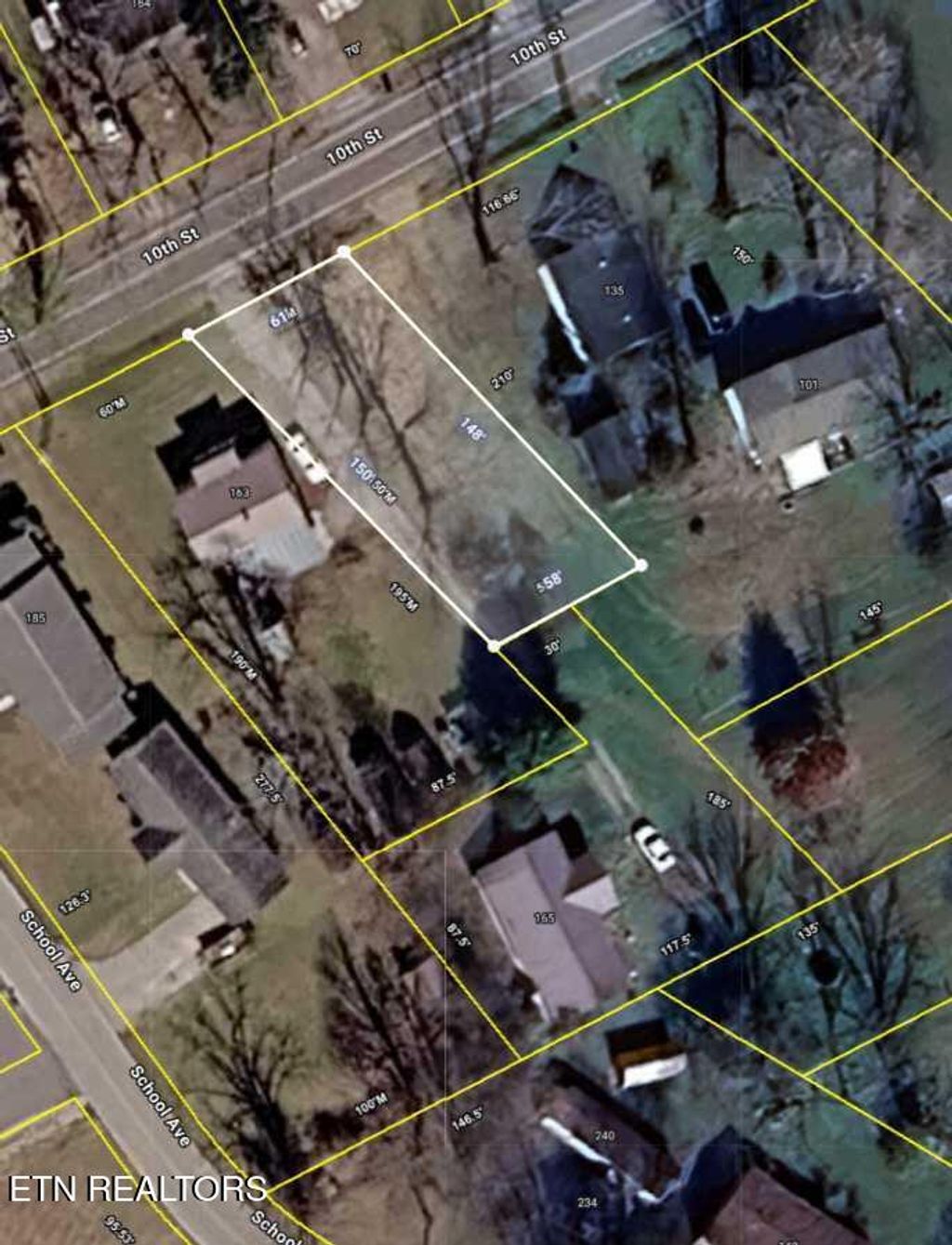 Photo of 151 10th St, Crossville, TN 38555 (MLS # 1329803)