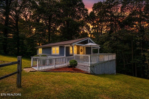 Photo of 112 Posey Lane, Jacksboro, TN 37757 (MLS # 1353233)
