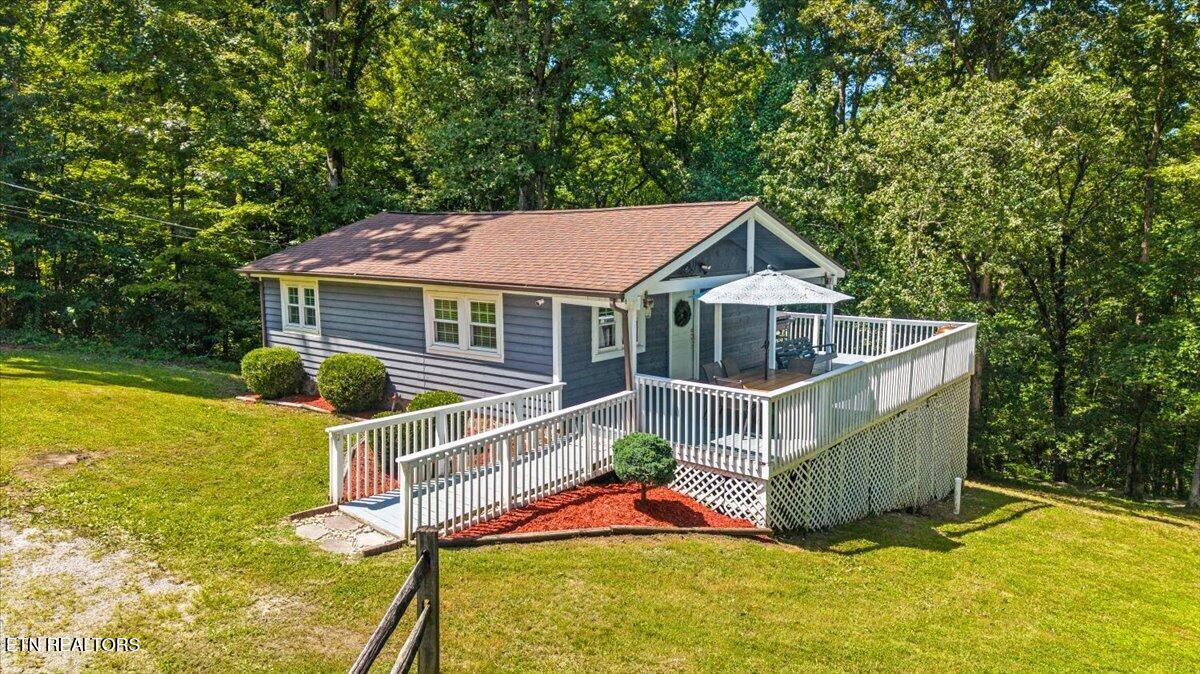 112 Posey Lane