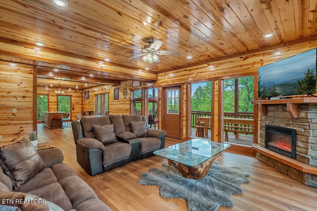 2684 Owens Rdg Way