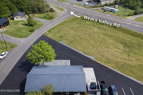 Tiny photo for 3136 Easy St, Sevierville, TN 37862 (MLS # 1325728)