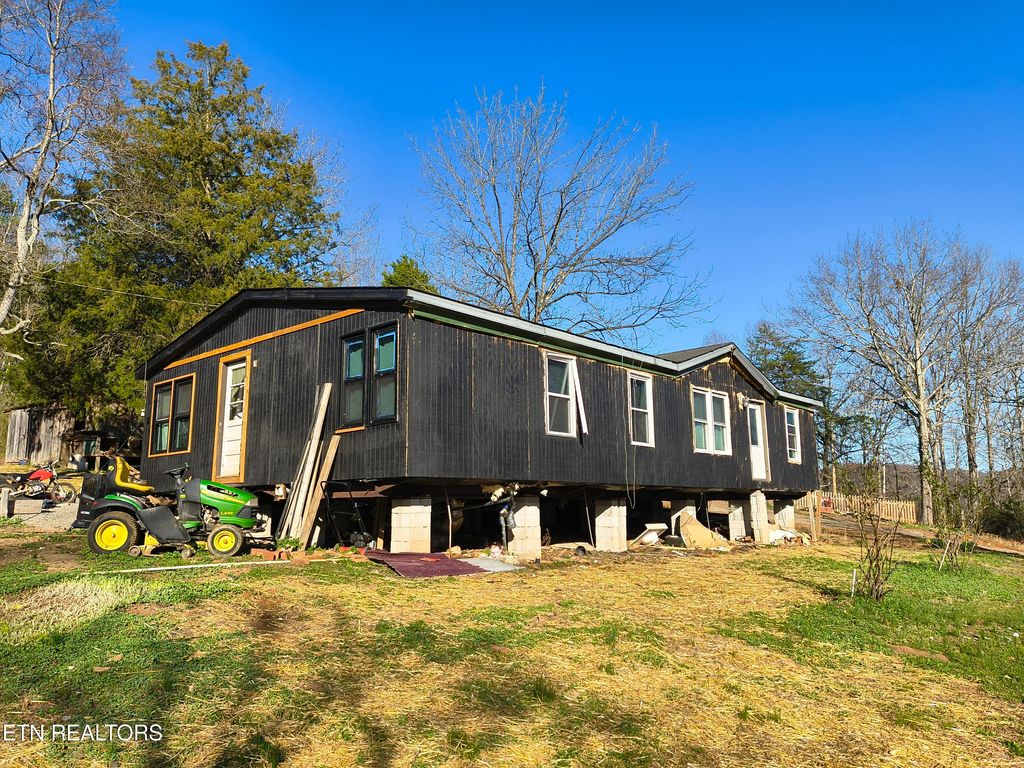 Photo of 134 Skyview Rd, Speedwell, TN 37870 (MLS # 1332053)