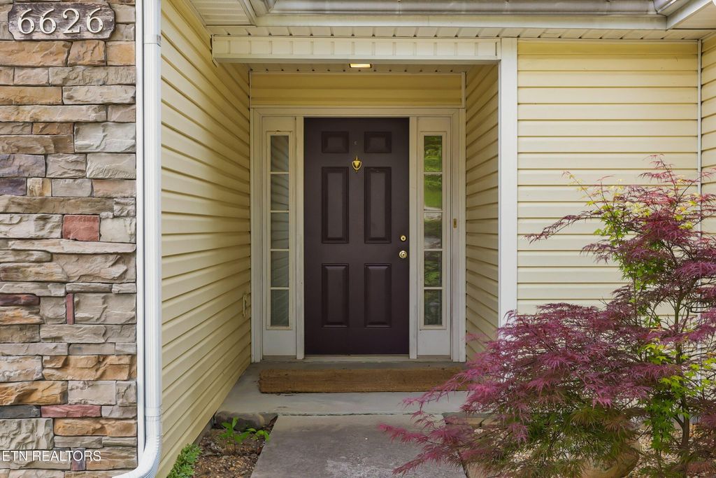 Photo of 6626 Hugh Willis Rd, Powell, TN 37849 (MLS # 1339841)