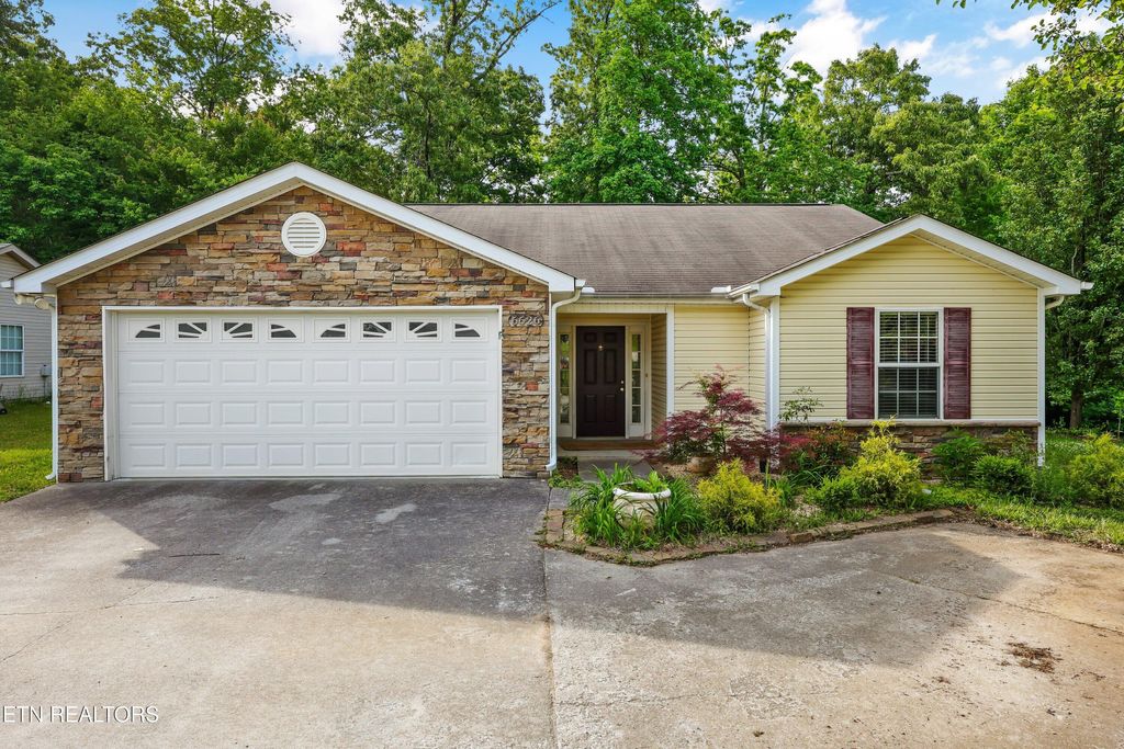 Photo of 6626 Hugh Willis Rd, Powell, TN 37849 (MLS # 1339841)