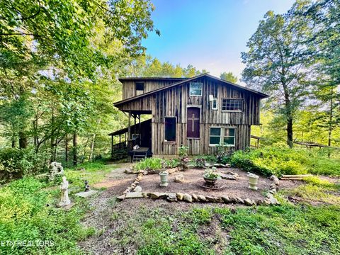 Photo of 2977 Arch Rd, Cosby, TN 37722 (MLS # 1315116)