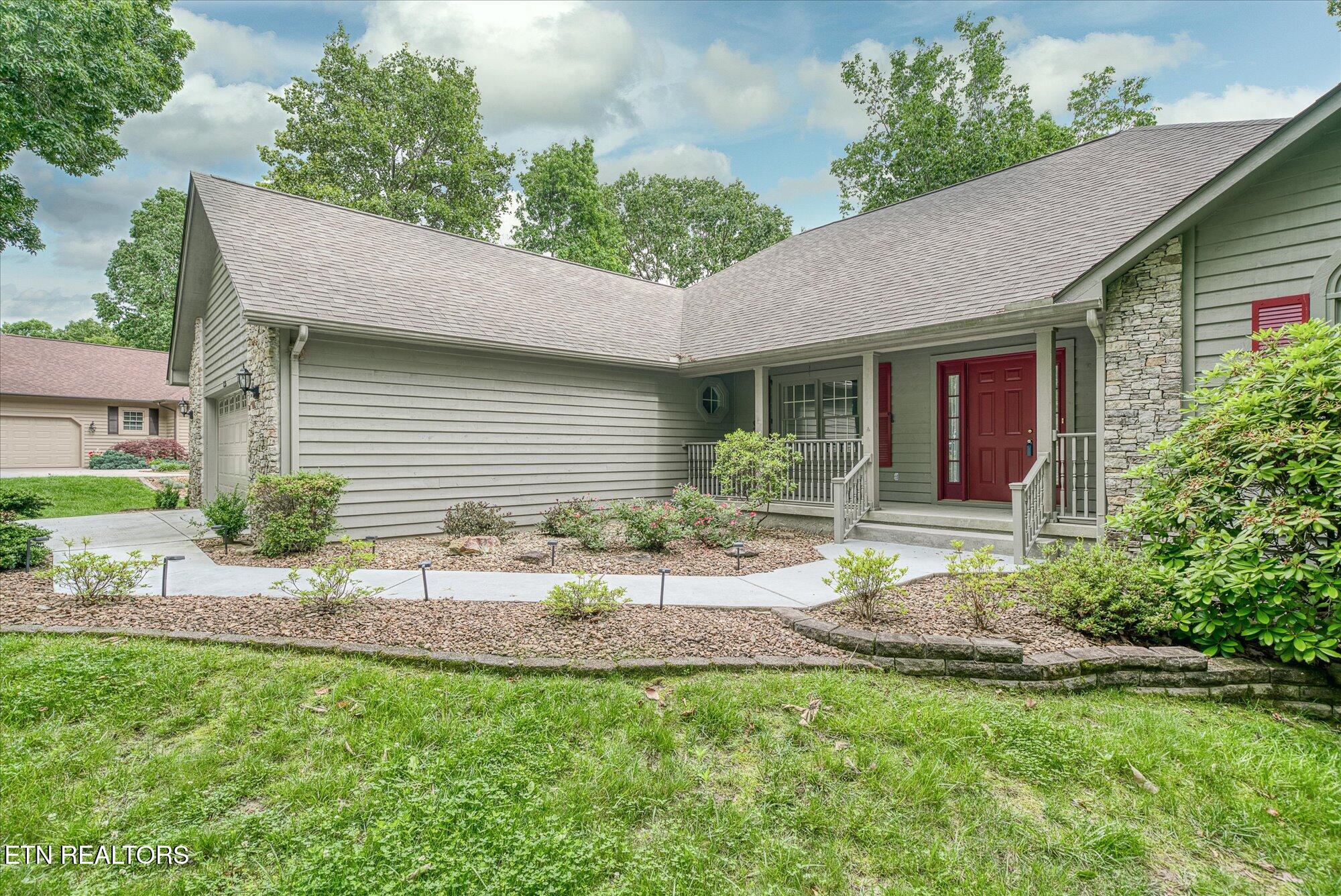 135 Stonewood Drive