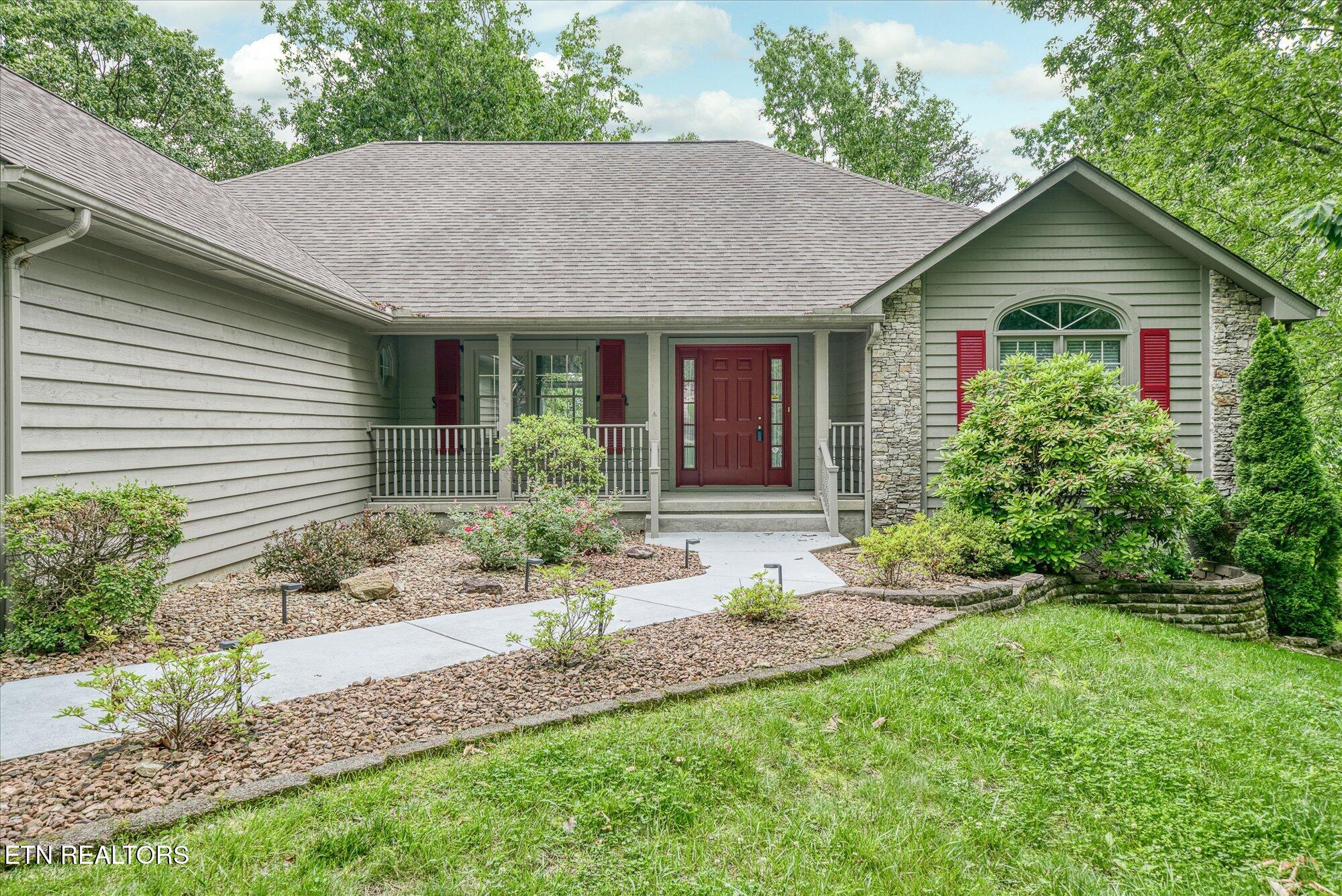 135 Stonewood Drive
