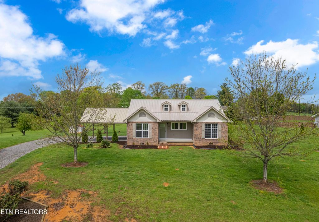 Photo of 229 Sands Rd, Sweetwater, TN 37874 (MLS # 1297051)