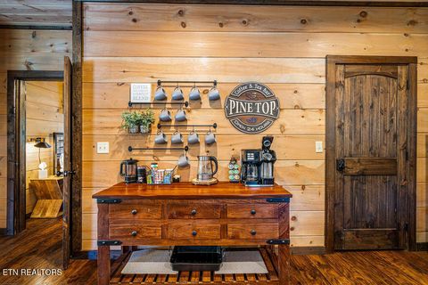 Tiny photo for 834 Pine Top Lane, Gatlinburg, TN 37738 (MLS # 1336676)