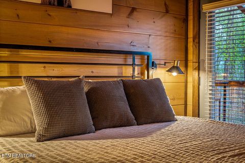 Tiny photo for 834 Pine Top Lane, Gatlinburg, TN 37738 (MLS # 1336676)