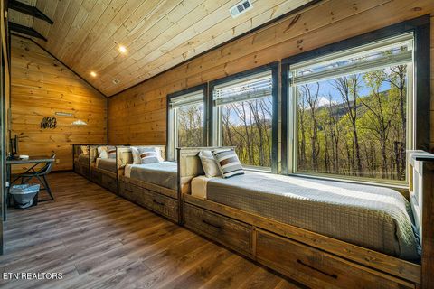 Tiny photo for 834 Pine Top Lane, Gatlinburg, TN 37738 (MLS # 1336676)