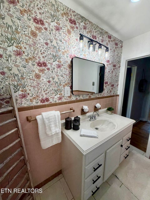 Tiny photo for 1427 Creekwood Drive, Knoxville, TN 37918 (MLS # 1354764)