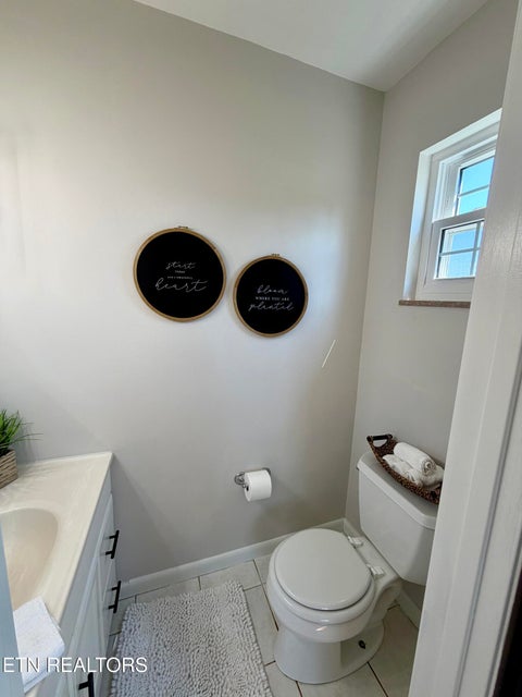 Tiny photo for 1427 Creekwood Drive, Knoxville, TN 37918 (MLS # 1354764)