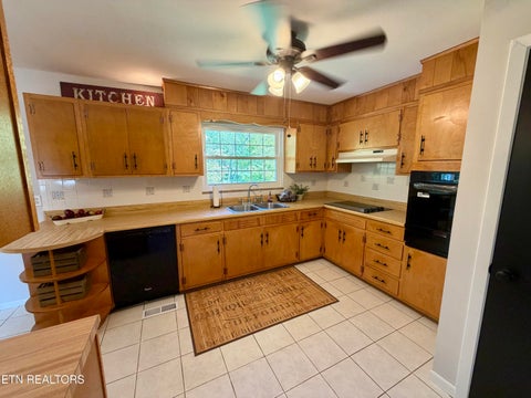 Tiny photo for 1427 Creekwood Drive, Knoxville, TN 37918 (MLS # 1354764)