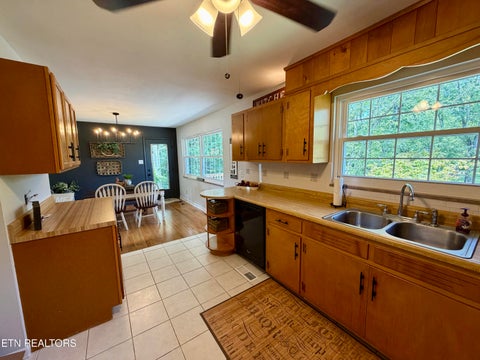 Tiny photo for 1427 Creekwood Drive, Knoxville, TN 37918 (MLS # 1354764)