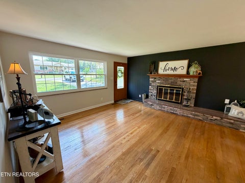 Tiny photo for 1427 Creekwood Drive, Knoxville, TN 37918 (MLS # 1354764)