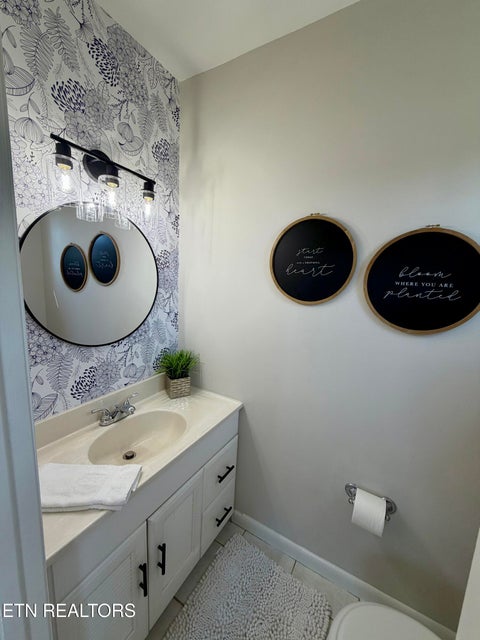 Tiny photo for 1427 Creekwood Drive, Knoxville, TN 37918 (MLS # 1354764)