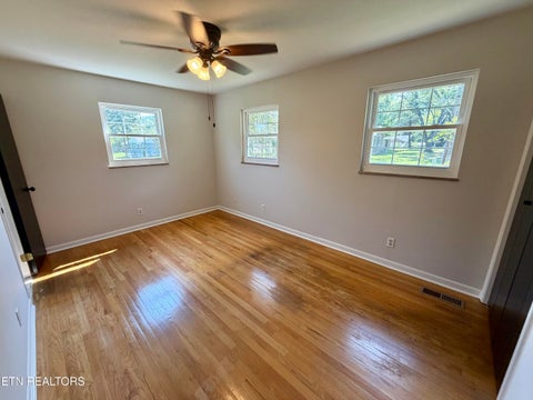 Tiny photo for 1427 Creekwood Drive, Knoxville, TN 37918 (MLS # 1354764)
