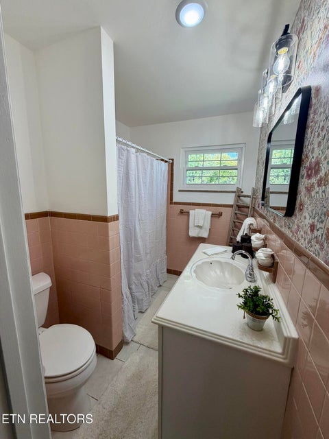 Tiny photo for 1427 Creekwood Drive, Knoxville, TN 37918 (MLS # 1354764)
